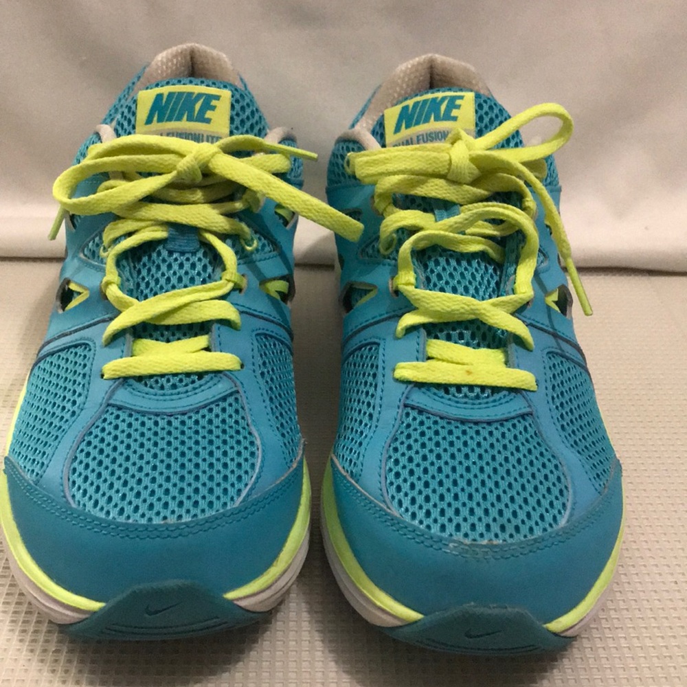 Nike Dual Fusion